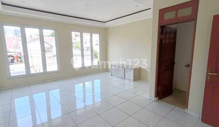 Renovated Corner Wing Setiabudi Ready-to-Occupy House 2