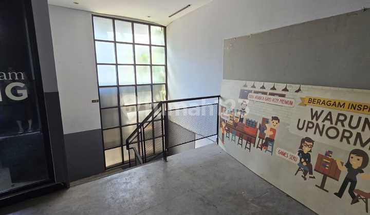 For Rent Strategic Business Space on Main Road Pasirkaliki Bandung