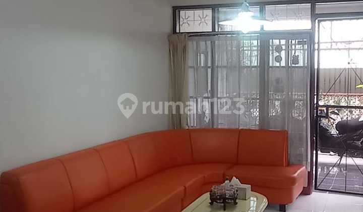 Rumah Kayu Agung Sayap Buah Batu Bandung