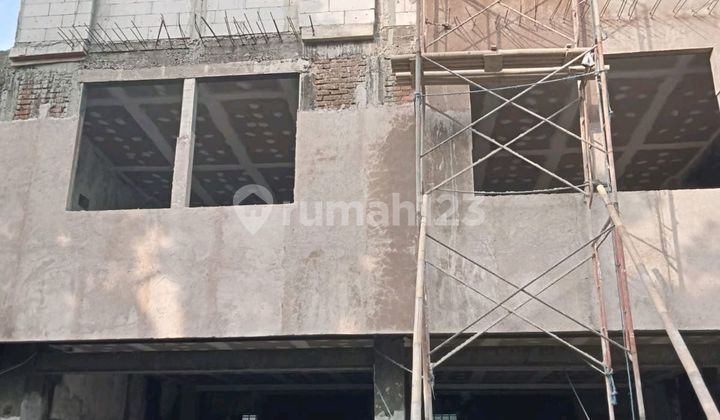 For Rent 3-Story Shop House on Mainroad Cimahi. 1