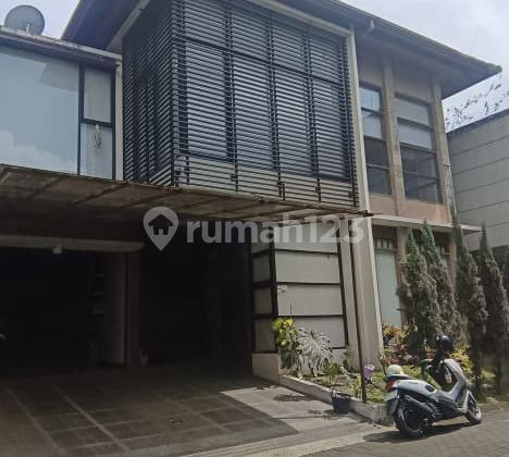 Rumah Mewah Nyaman Bagus di Setiabudi Bandung Rumah Mewah Nyaman Bagus di Setiabudi Bandung