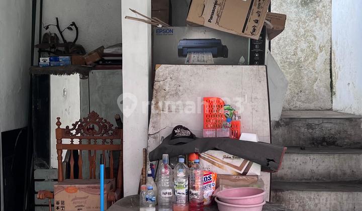 Spacious Well-Maintained House on Gatot Subroto Wing 2