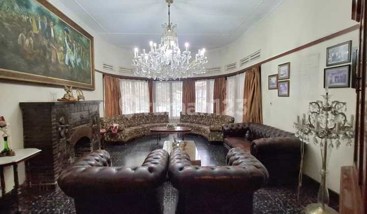 Rumah Belanda Sayap Sukajadi, bisa untuk Hotel/Cafe/Kantor