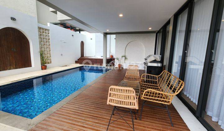 DIJUAL VILLA 2 LANTAI DI DAGO BANDUNG SEDANG BEROPERASI DIJUAL VILLA 2 LANTAI DI DAGO BANDUNG SEDANG BEROPERASI