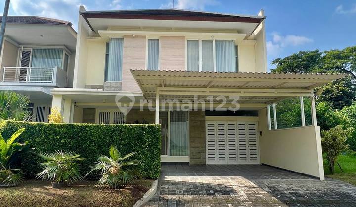 Like New! Modern Minimalist House in Woodland Citraland Wiyung 2