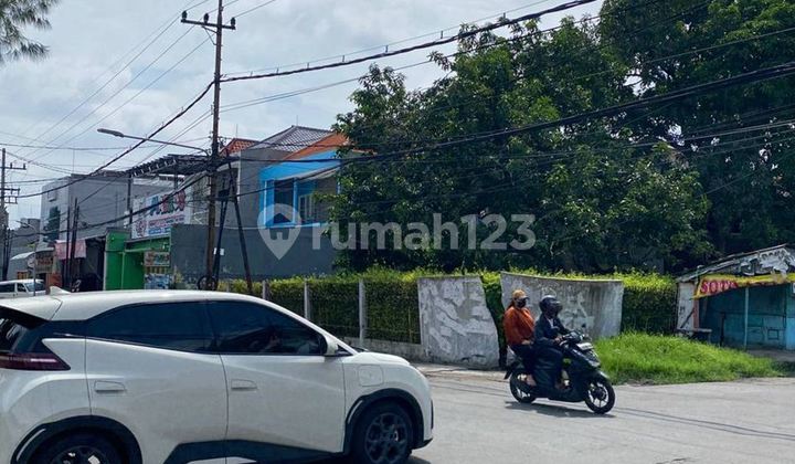 For Sale House in Simpang Darmo Permai Utara Commercial Area 2