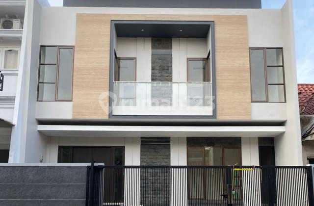 For Sale House in Citraland Utama International Village Nice