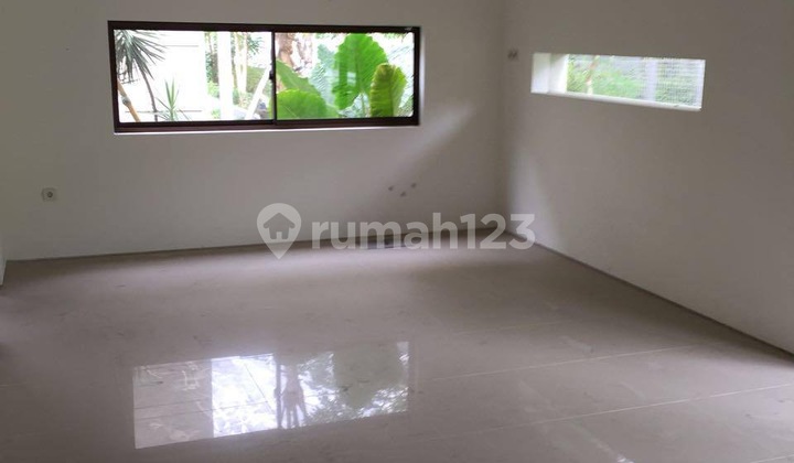 For Sale or Rent House in Graha Natura Wiyung 2