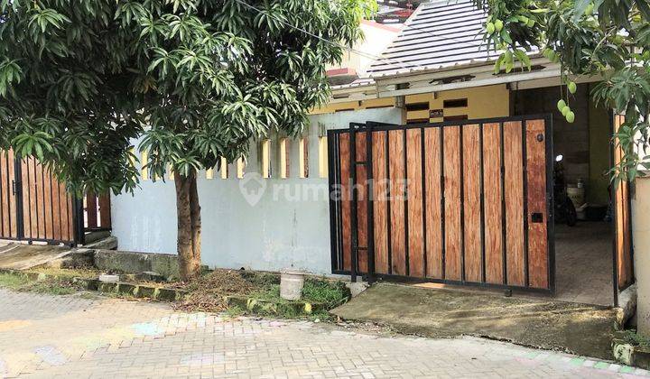 Rumah 2 Lt Dekat Sekolah, Pasar, Water Boom di Regency, Tangerang 1