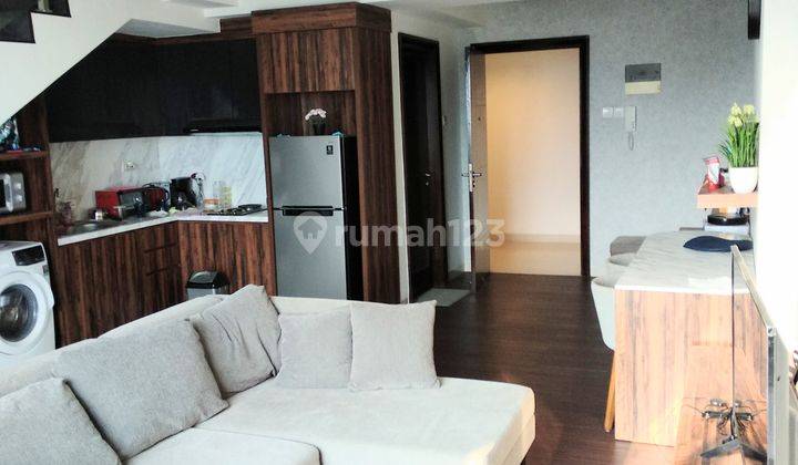 Apartement Neo Soho 1 Br, 2 Lantai Mezzanine Furnished Bagus 2