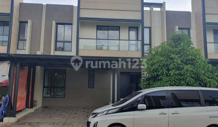 2-Story House Fully Furnished Nice Ready to Occupy, Gading Serpong.