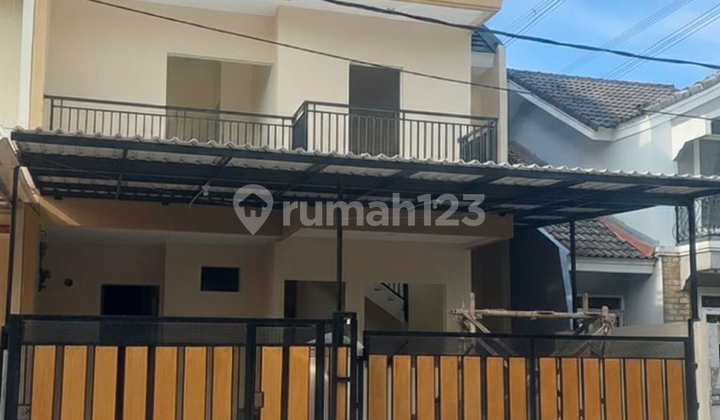 Nice Neat 2-Story House Ready to Live In, Gading Serpong, Tangerang.