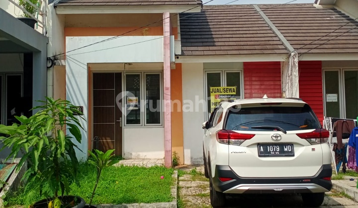 Rumah Nyaman Di Garden Grove, Tangerang =