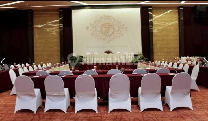 di Gedung Alam Sutera Yang Es Teler 77, Tangerang 1