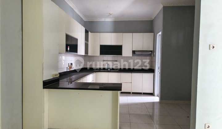 DIJUAL RUMAH BAGUS SEMI FURNISHED DI CIKUPA 2