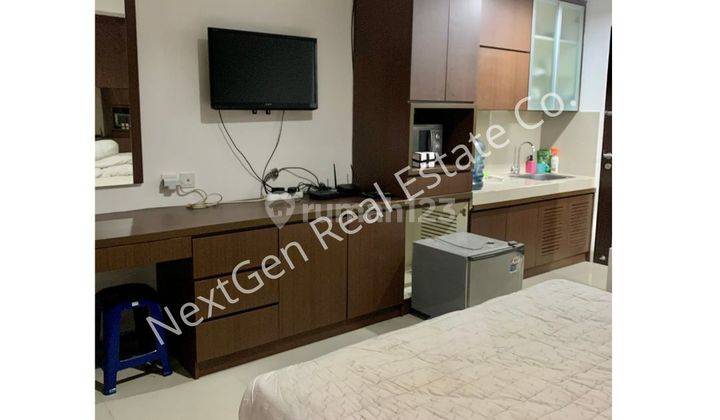 Apartemen Mewah Hotel Atria Residence Furnished Sebrang Mal Sms Gading 9