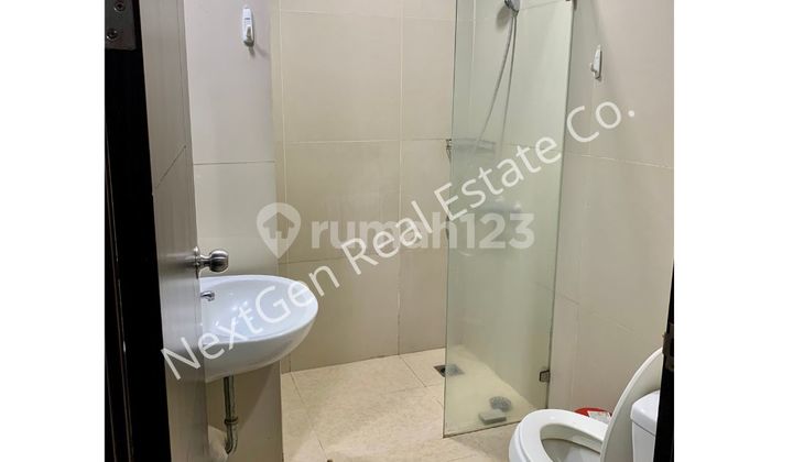 Apartemen Mewah Hotel Atria Residence Furnished Sebrang Mal Sms Gading 4