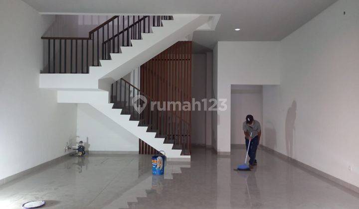 Disewakan Ruko Northridge Studio Loft Pinggir Jalan Raya Bsd City 2