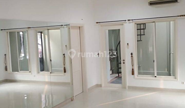 Disewakan Rumah Cluster Garnet PHG Gading Serpong Hook 2