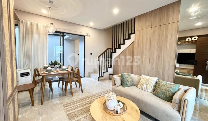 Dijual Rumah 3 Lantai Attic Room Tangerang 2