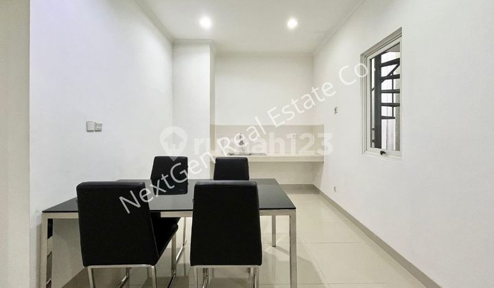 Disewakan Rumah Edison Gading Serpong 8X15 Dekat Umn 2