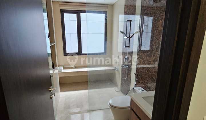 Disewakan Rumah Lakewood Navapark Bsd City Full Furnished 2