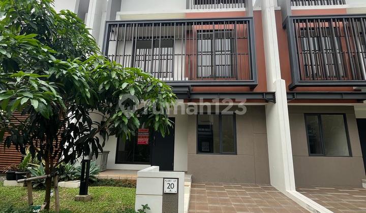 Disewakan Rumah Attic Leonora Gading Serpong 3 Lantai Disewakan Rumah Attic Leonora Gading Serpong 3 Lantai