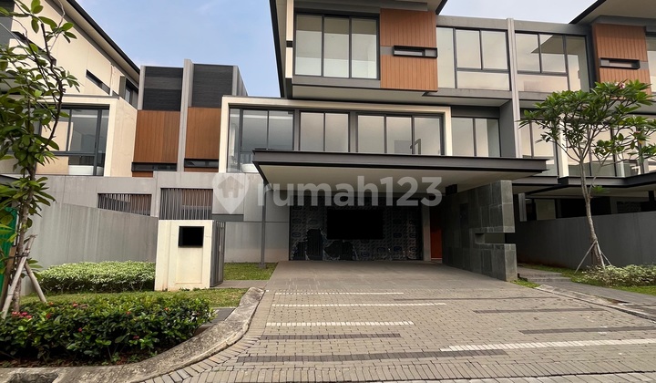Dijual Rumah Mewah Cluster Lyndon Navapark Bsd City