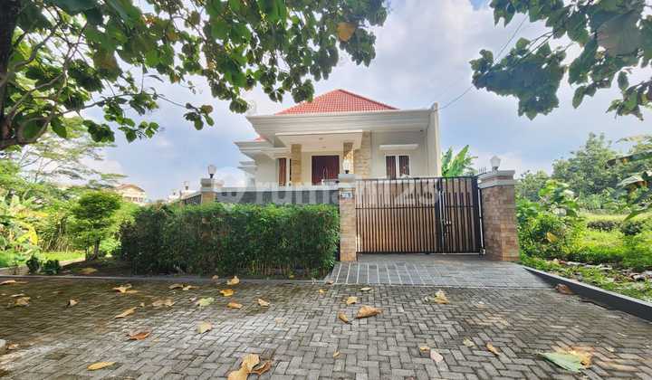 Rumah Hook Rapi Modern Minimalis Daerah Tembelang Semarang  1