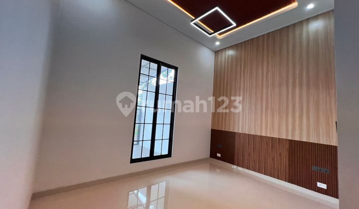 Rumah Siap Huni Posisi Hook di Taman Surya  2