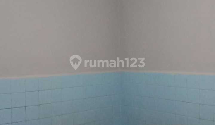 Rumah Jadul Asri di kawasan premium pusat kota Bandung. Area prime yang sepi sejuk adem. 2