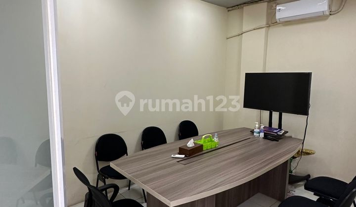 For Rent Barcelona Shop House Front Hook Position Barcelona Cluster 2