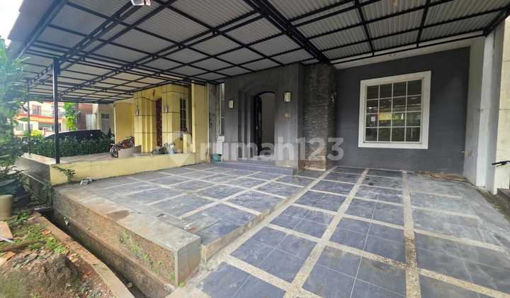 For Sale 2-Story House in a Green Environment, Facing a Park, Near Karawaci Toll Road 2