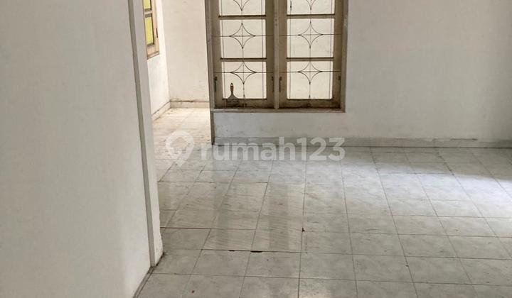 Dijual Rumah Hook Puri Surya Jaya KT 2