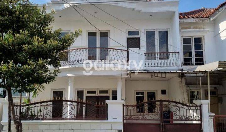 Rumah Dharmahusada Mas Surabaya 2,5 Lantai Hadap Utara 1