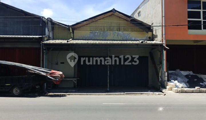 For sale commercial house in Jagir Wonokromo KT