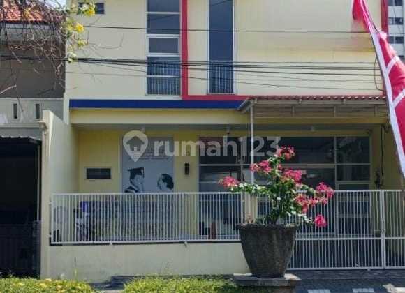 Dijual Rumah 2 lantaI Babatan pratama HN 1