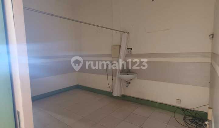 For Immediate Sale 2 Three-Storey Shop Houses (Cannot Be Separated) 2