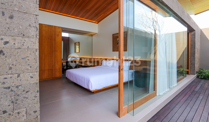 Exclusive 2-Bedroom Pool Villa for Sale in Domisili Villas Canggu Exclusive 2-Bedroom Pool Villa for Sale in Domisili Villas Canggu
