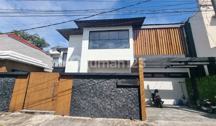 Dijual 1 Bidang Tanah dengan Total Luas 300 M2 Berikut Bangunan - Badung Dijual 1 Bidang Tanah dengan Total Luas 300 M2 Berikut Bangunan - Badung