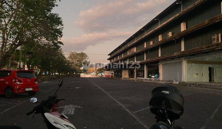 Dijual Tanah dan Bangunan di Jalan Utama Kuta 2