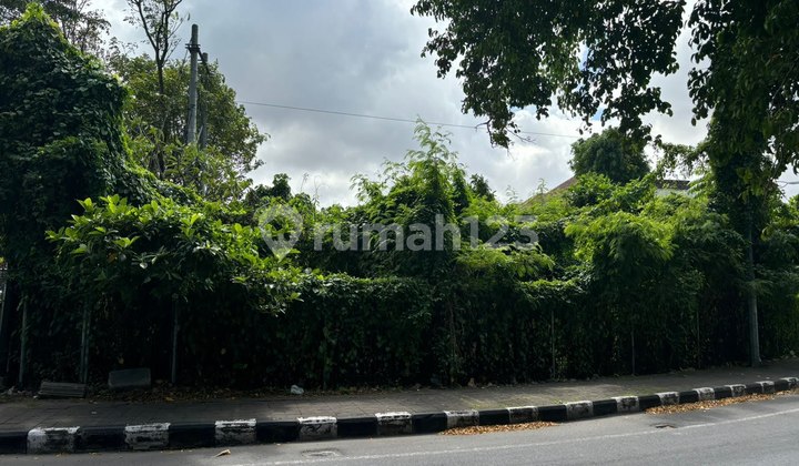 For Sale 6 Plots of Land with Total Area of 4,839 M2 in Badung Regency