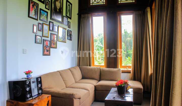 Bungalow Tengah Sawah. 2