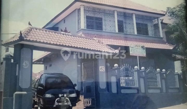 Dijual Tanah + Bangunan 2 Lantai Lokasi Strategis