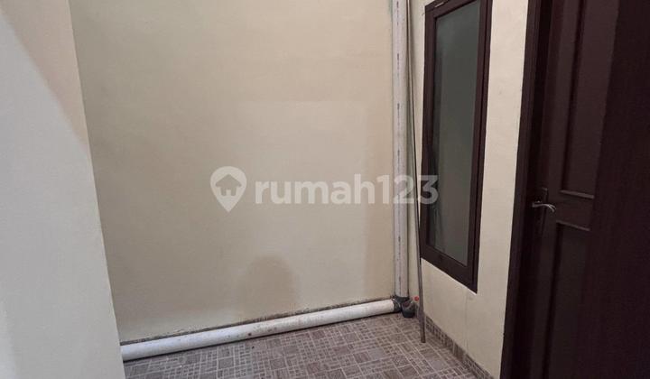 For Rent 5 Bedroom House in Denpasar 2