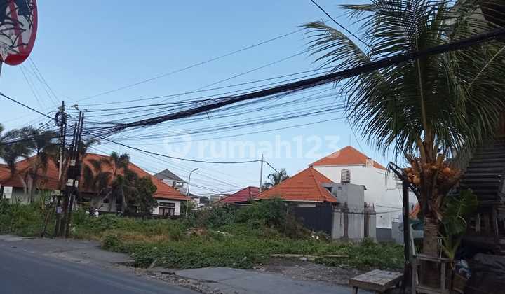 FOR RENT WOODEN VILLA IN TIBUBENENG FOR RENT WOODEN VILLA IN TIBUBENENG