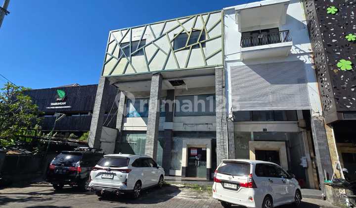 For Sale - 2 Shophouses Combined into 1 | Strategic Location Sunset Road