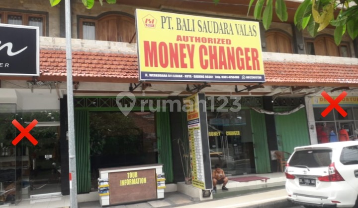 For Sale 2 Land Plots with Total Area 122 M2 Including Building - Badung