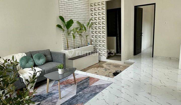 Rumah baru 2lantai hoek classic modern di nusaloka hadap timur  2