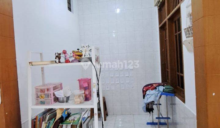 Rumah 1lantai hadap selatan di griyaloka dengan row jalan lebar 3
